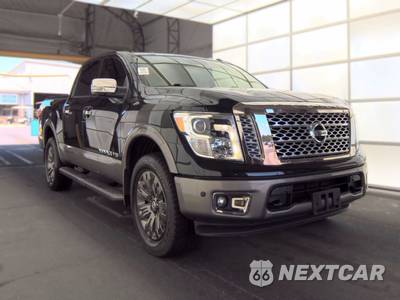 2018 Nissan TITAN Platinum Reserve Crew Cab Short Bed - zdjęcie 3 z 24 - miniatura