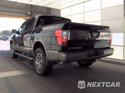 2018 Nissan TITAN Platinum Reserve Crew Cab Short Bed - zdjęcie 6 z 24 - miniatura