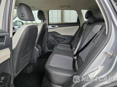 2025 Volkswagen Taos SE - zdjęcie 13 z 23 - miniatura