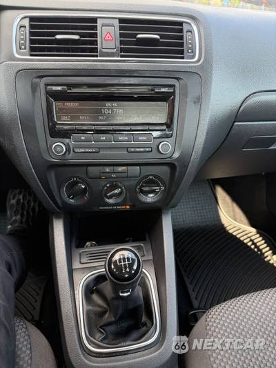 2014 Volkswagen Jetta Sedan - zdjęcie 22 z 23 - miniatura
