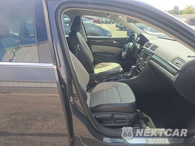 2014 Volkswagen Passat 1.8T Sport - zdjęcie 8 z 39 - miniatura