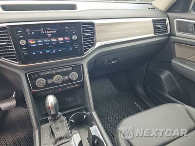 2023 Volkswagen Atlas 2.0T SEL - zdjęcie 17 z 28 - miniatura