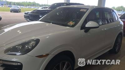 2014 Porsche Cayenne Turbo S - zdjęcie 27 z 46 - miniatura