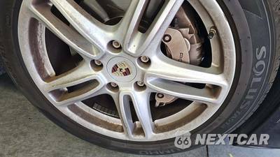 2010 Porsche Panamera 4S - zdjęcie 26 z 40 - miniatura