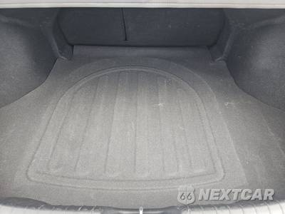 2025 Hyundai Elantra SEL Convenience - zdjęcie 16 z 41 - miniatura