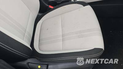 2025 Hyundai Venue SEL - zdjęcie 29 z 30 - miniatura