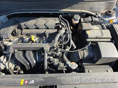 2025 Hyundai Venue SEL - zdjęcie 15 z 49 - miniatura