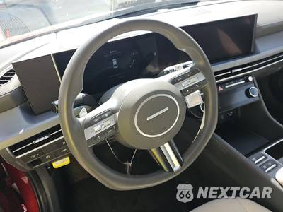 2025 Hyundai Sonata SEL - zdjęcie 10 z 25 - miniatura