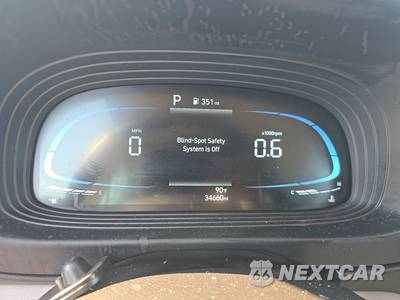 2025 Hyundai Venue SEL - zdjęcie 12 z 30 - miniatura