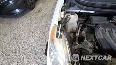 2014 Nissan Versa S Plus - zdjęcie 19 z 55 - miniatura