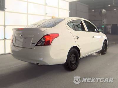 2014 Nissan Versa S Plus - zdjęcie 4 z 55 - miniatura