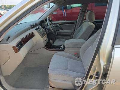2000 Toyota Crown - zdjęcie 8 z 22 - miniatura