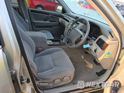 2000 Toyota Crown - zdjęcie 7 z 22 - miniatura