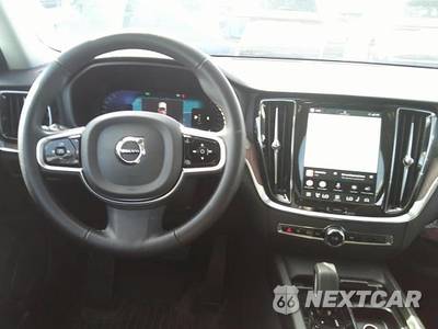 2025 Volvo V60 Cross Country Plus - zdjęcie 16 z 31 - miniatura