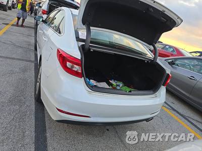 2015 Hyundai Sonata SE - zdjęcie 16 z 29 - miniatura