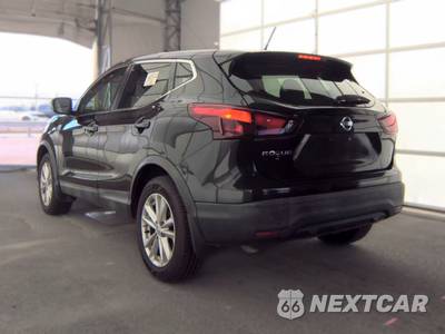 2017 Nissan Rogue Sport S - zdjęcie 6 z 38 - miniatura