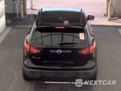 2017 Nissan Rogue Sport S - zdjęcie 5 z 38 - miniatura