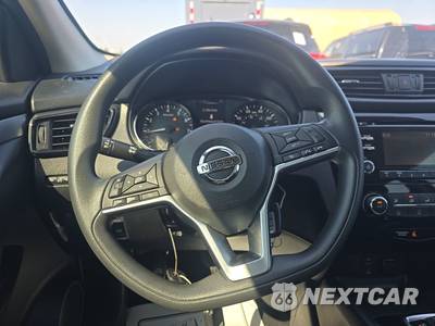 2017 Nissan Rogue Sport S - zdjęcie 10 z 38 - miniatura