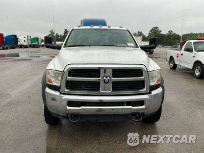 2012 Ram 5500 Cab Chassis ST Crew Cab DRW - zdjęcie 2 z 37 - miniatura
