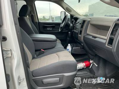 2012 Ram 5500 Cab Chassis ST Crew Cab DRW - zdjęcie 16 z 37 - miniatura