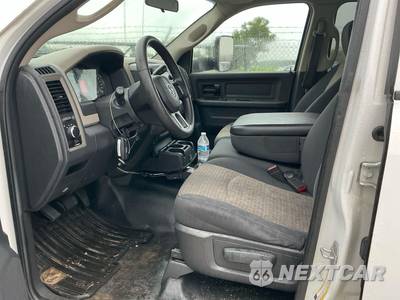 2012 Ram 5500 Cab Chassis ST Crew Cab DRW - zdjęcie 21 z 37 - miniatura