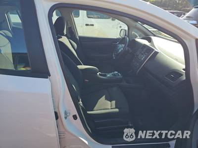 2015 Nissan LEAF S - zdjęcie 8 z 39 - miniatura