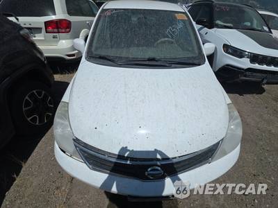 2012 Nissan Versa 1.8 SL Hatchback - zdjęcie 15 z 29 - miniatura