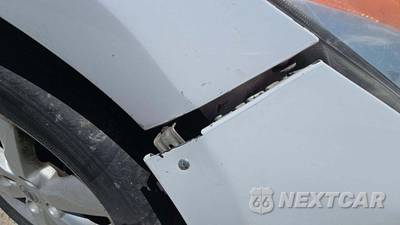 2012 Nissan Versa 1.8 SL Hatchback - zdjęcie 20 z 29 - miniatura
