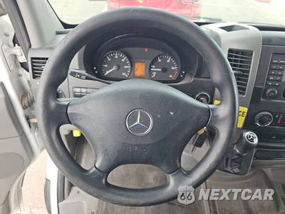 2014 Mercedes-Benz Sprinter 2500 Cargo Van Standard Roof 144.3" WB - zdjęcie 10 z 38 - miniatura