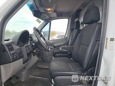2014 Mercedes-Benz Sprinter 2500 Cargo Van Standard Roof 144.3" WB - zdjęcie 7 z 38 - miniatura