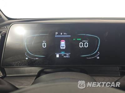 2023 Kia Sportage Plug-In Hybrid X-Line - zdjęcie 12 z 18 - miniatura