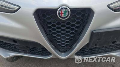 2019 Alfa Romeo Stelvio Sport - zdjęcie 27 z 27 - miniatura