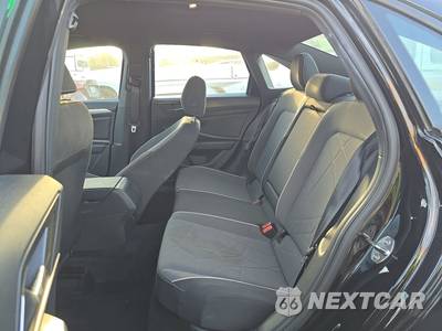 2025 Volkswagen Jetta Sport - zdjęcie 13 z 29 - miniatura