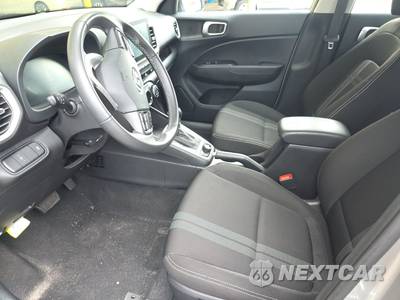 2025 Hyundai Venue SEL - zdjęcie 7 z 31 - miniatura
