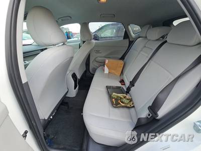 2025 Hyundai Kona SEL - zdjęcie 13 z 30 - miniatura