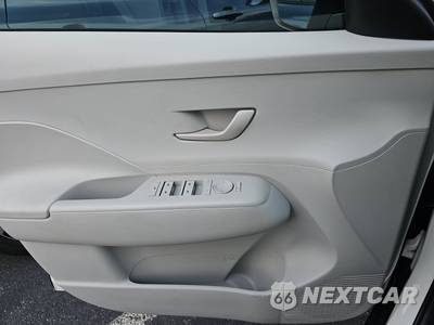 2025 Hyundai Kona SEL - zdjęcie 9 z 30 - miniatura
