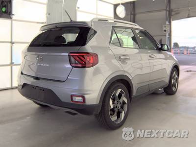 2025 Hyundai Venue SEL - zdjęcie 4 z 31 - miniatura