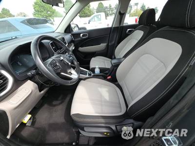 2025 Hyundai Venue SEL - zdjęcie 7 z 35 - miniatura
