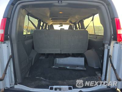 2021 Chevrolet Express 3500 Passenger Van LT 1LT 155.1" WB - zdjęcie 17 z 30 - miniatura