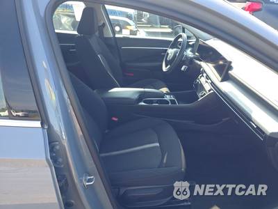 2025 Hyundai Sonata SEL - zdjęcie 8 z 32 - miniatura