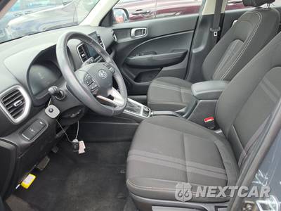 2025 Hyundai Venue SEL - zdjęcie 7 z 27 - miniatura