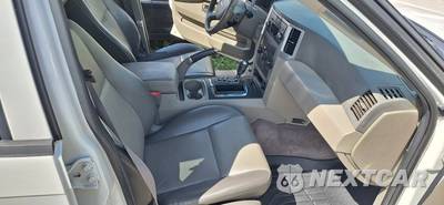 2009 Jeep Grand Cherokee Laredo - zdjęcie 5 z 7 - miniatura