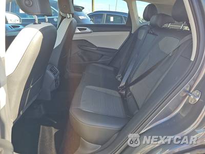 2025 Volkswagen Taos SE - zdjęcie 13 z 19 - miniatura