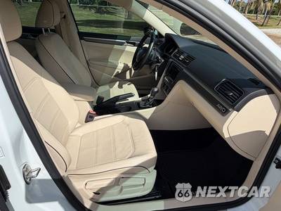 2018 Volkswagen Passat 2.0T R-Line - zdjęcie 16 z 33 - miniatura