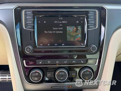 2018 Volkswagen Passat 2.0T R-Line - zdjęcie 22 z 33 - miniatura
