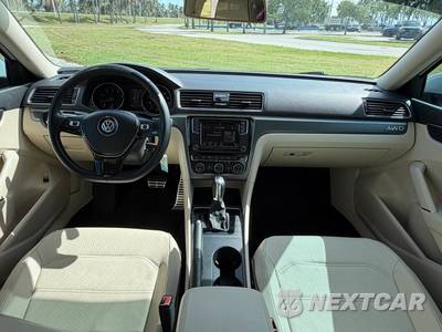2018 Volkswagen Passat 2.0T R-Line - zdjęcie 11 z 33 - miniatura