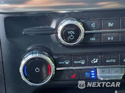 2022 Ford F-150 LARIAT Crew Cab Short Bed - zdjęcie 17 z 39 - miniatura