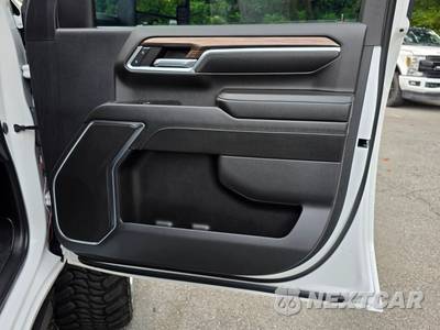 2024 Chevrolet Silverado 2500HD LT Crew Cab Medium Bed 1LT - zdjęcie 34 z 45 - miniatura
