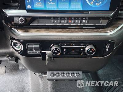 2024 Chevrolet Silverado 2500HD LT Crew Cab Medium Bed 1LT - zdjęcie 14 z 45 - miniatura