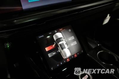 2026 Cadillac Escalade V-Series 1SD - zdjęcie 13 z 49 - miniatura